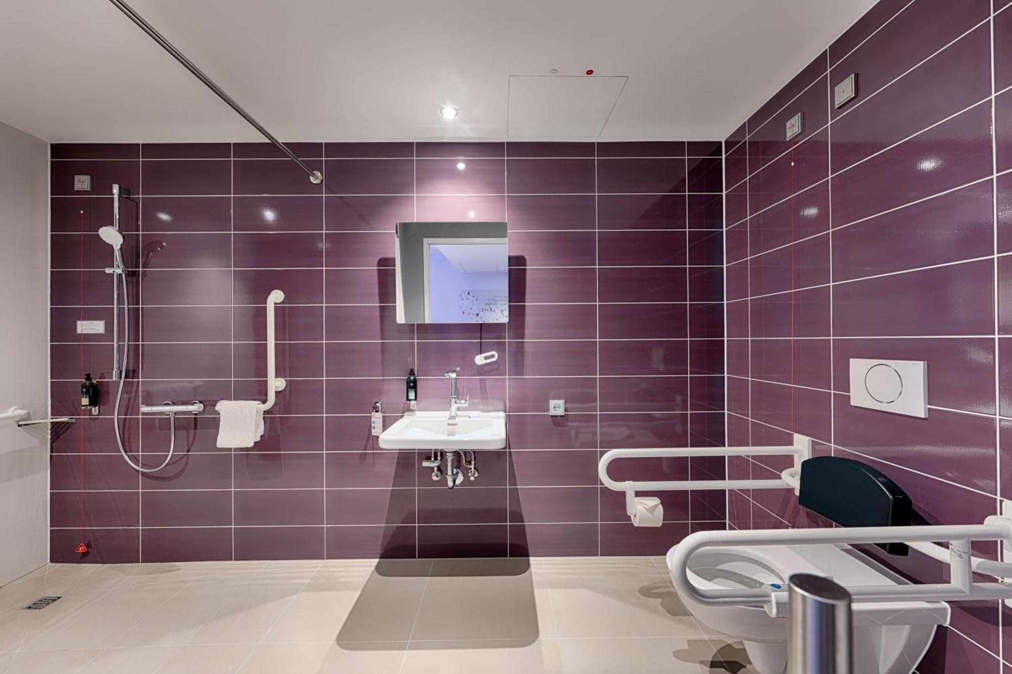 Premier Inn Duesseldorf City Friedrichstadt 외부 사진